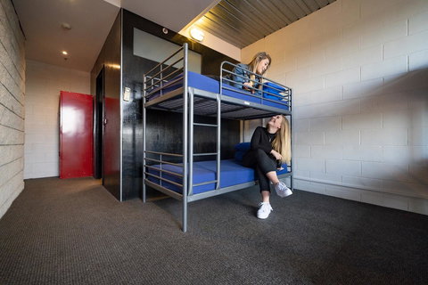 Summer House Melbourne - Holiday Sunshine Coast 8