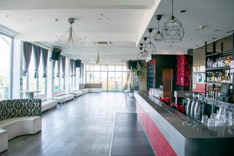 Summer House Melbourne - Holiday Sunshine Coast 2