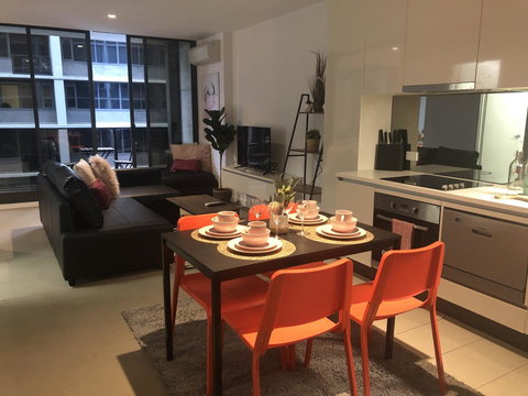 Nest-Apartments Sea View Apartments - Holiday Sunshine Coast 12