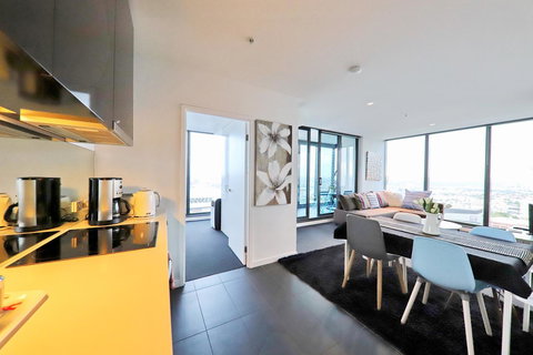 Nest-Apartments Sea View Apartments - Holiday Sunshine Coast 30