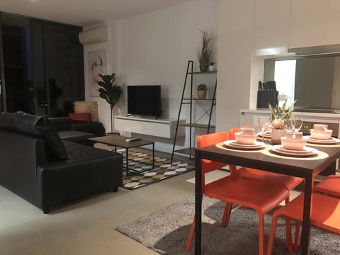 Nest-Apartments Sea View Apartments - Holiday Sunshine Coast 4