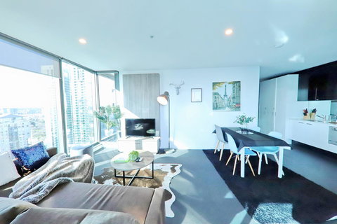 Nest-Apartments Sea View Apartments - Holiday Sunshine Coast 15