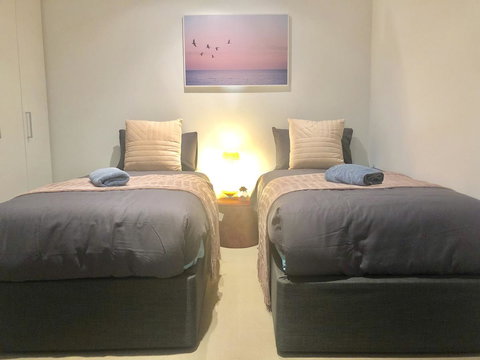 Nest-Apartments Sea View Apartments - Holiday Sunshine Coast 5