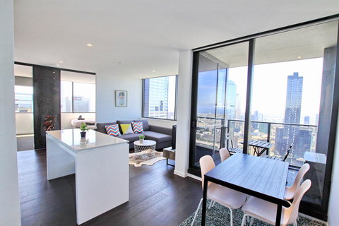 Nest-Apartments Sea View Apartments - Holiday Sunshine Coast 37