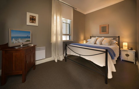 Athelstane House - Holiday Sunshine Coast 15