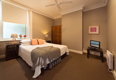 Athelstane House - Holiday Sunshine Coast 11