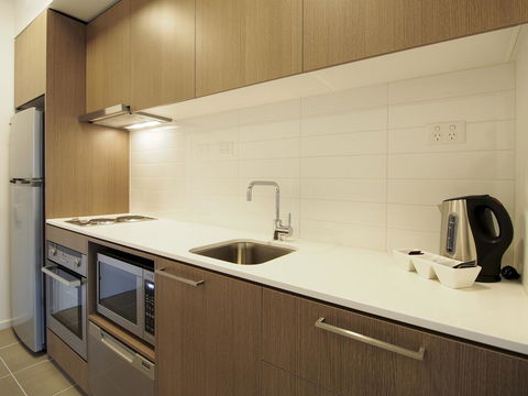 Apartments @ 350 William - Holiday Sunshine Coast 5