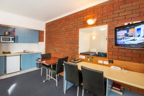 Torquay Tropicana Motel - Sunshine Coast Tourism 22