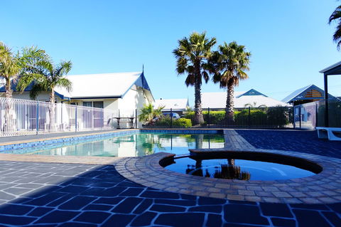 Torquay Tropicana Motel - Sunshine Coast Tourism 12