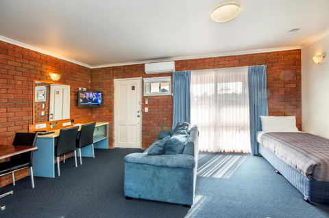Torquay Tropicana Motel - Sunshine Coast Tourism 23