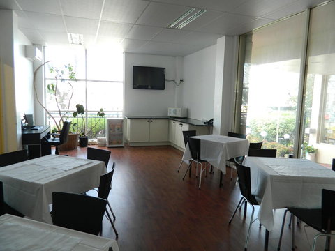 Park Squire Motor Inn & Serviced Apartments - Holiday Sunshine Coast 2