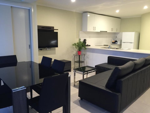Park Squire Motor Inn & Serviced Apartments - Holiday Sunshine Coast 33