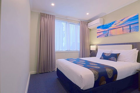 Park Squire Motor Inn & Serviced Apartments - Holiday Sunshine Coast 8