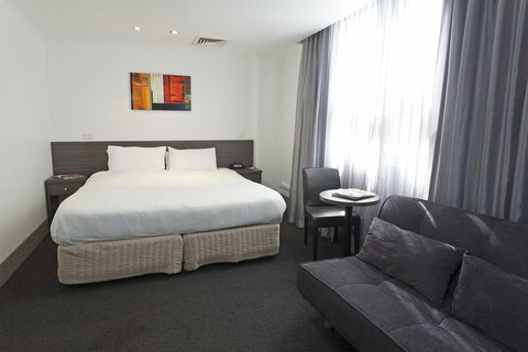 Causeway Inn On The Mall - Holiday Sunshine Coast 7