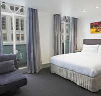 Causeway Inn On The Mall - Sunshine Coast Tourism