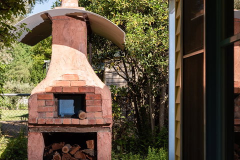 The Orchard House - Sunshine Coast Tourism 9