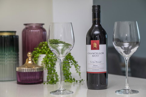 Signature Waterfront Apartments - Holiday Sunshine Coast 27