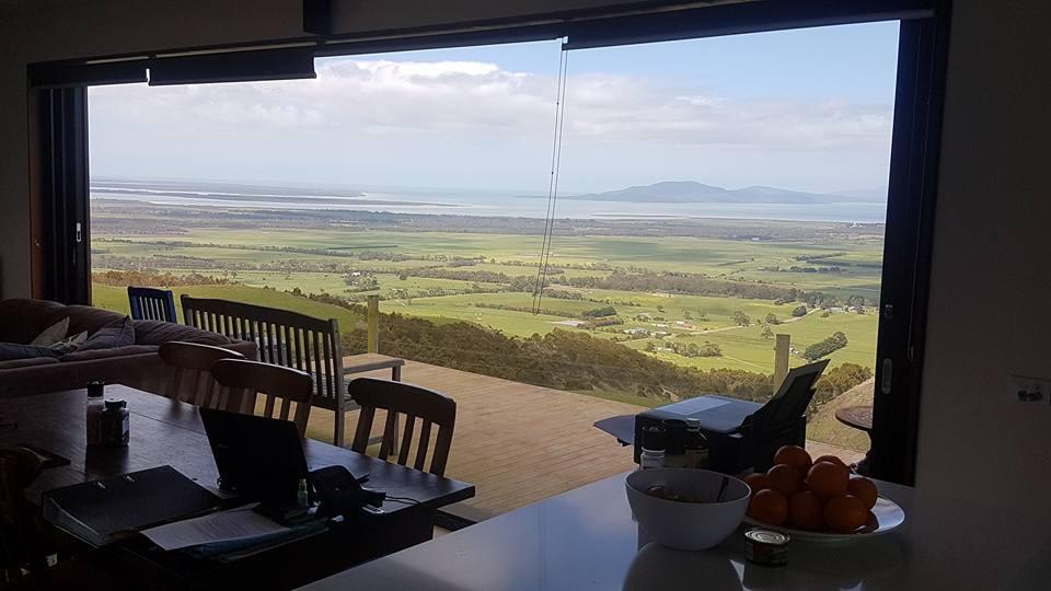 Agnes VIC Holiday Sunshine Coast