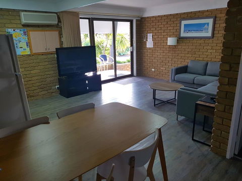 Tropicana Motor Inn - Sunshine Coast Tourism 33