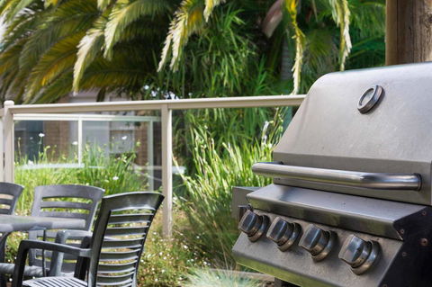 Tropicana Motor Inn - Sunshine Coast Tourism 43