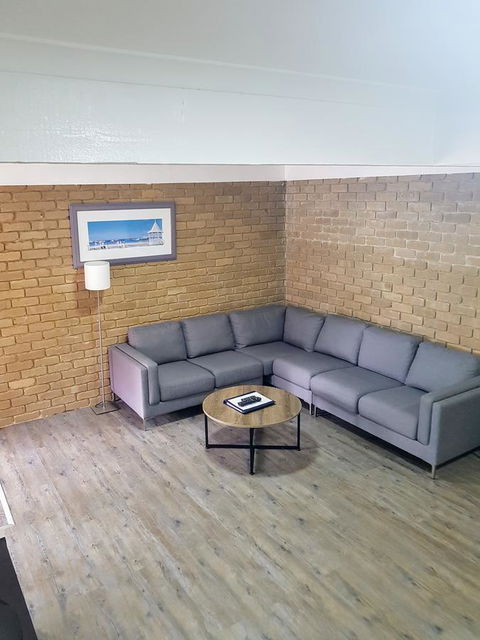Tropicana Motor Inn - Sunshine Coast Tourism 25