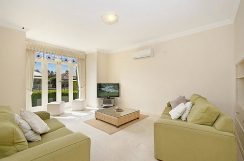 Sea Shells On Banyan Apartment - Holiday Sunshine Coast 1