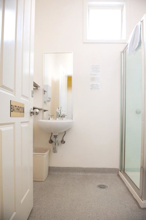 Hotel Claremont Guest House - Holiday Sunshine Coast 42