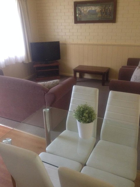 Viewhill Holiday Units - Sunshine Coast Tourism 3