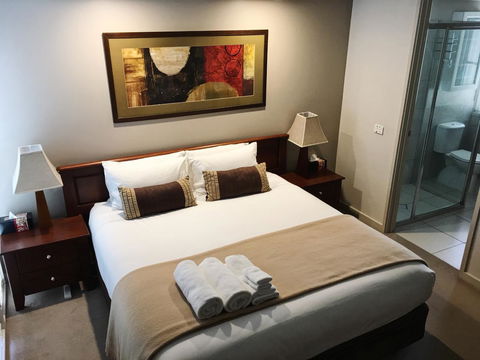 Luxury Abalina Cottages - Sunshine Coast Tourism 0