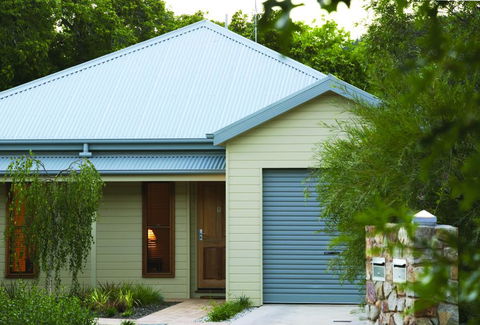 Luxury Abalina Cottages - Sunshine Coast Tourism 2