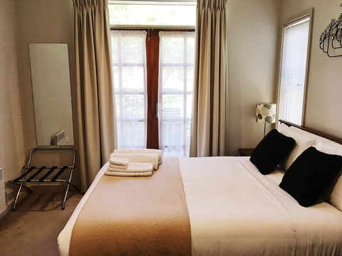 Luxury Abalina Cottages - Sunshine Coast Tourism 4