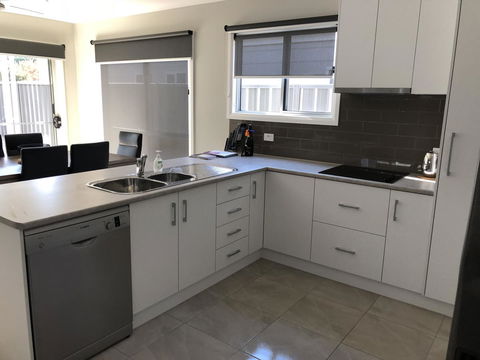 Luxury Abalina Cottages - Sunshine Coast Tourism 18