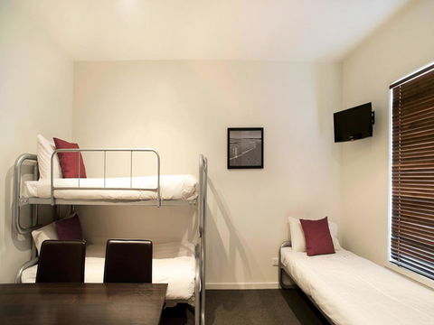 The Waves Apartments - Sunshine Coast Tourism 30