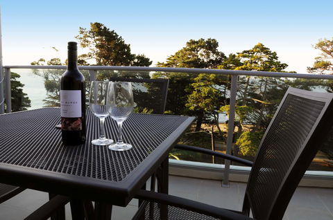 The Waves Apartments - Sunshine Coast Tourism 4