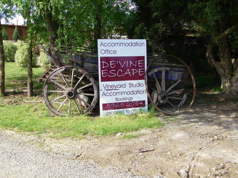 De\'Vine Escape - Sunshine Coast Tourism 1