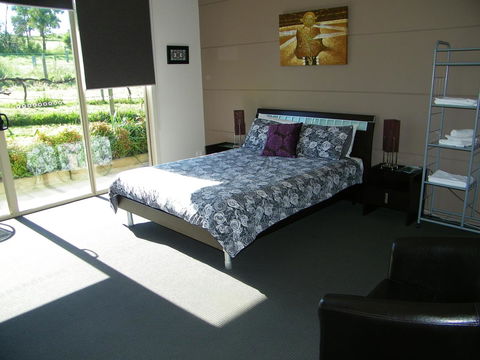 De\'Vine Escape - Sunshine Coast Tourism 6