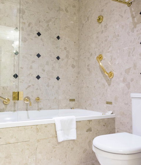 Stamford Plaza Melbourne - Holiday Sunshine Coast 35