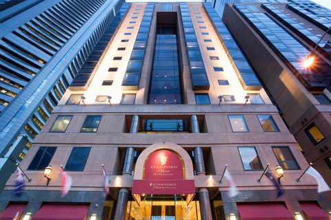 Stamford Plaza Melbourne - Holiday Sunshine Coast 0