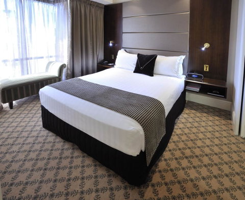 Stamford Plaza Melbourne - Holiday Sunshine Coast 2