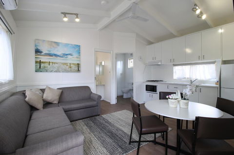 Kanasta Caravan Park - Sunshine Coast Tourism 17