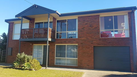 Sunsets On Martyrs Luxury Coastal Beach House Peterborough - Sunshine Coast Tourism 23