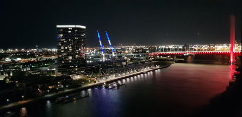 Pars Apartments - Collins Wharf Waterfront, Docklands - Sunshine Coast Tourism 6