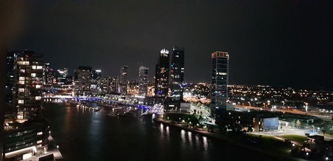 Pars Apartments - Collins Wharf Waterfront, Docklands - Sunshine Coast Tourism 5