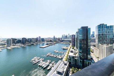 Pars Apartments - Collins Wharf Waterfront, Docklands - Sunshine Coast Tourism 0