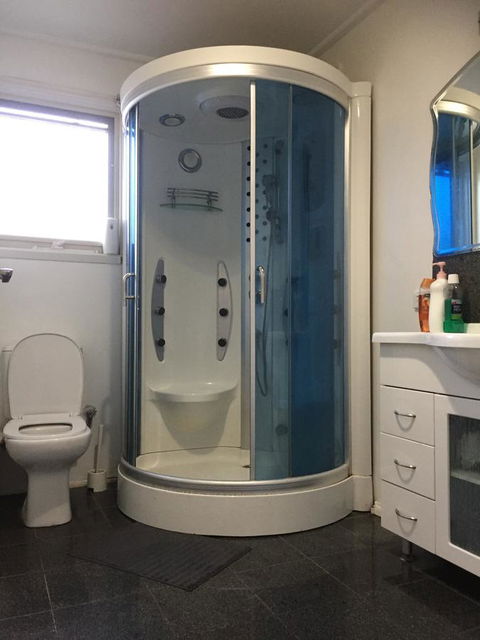 Doncaster Westfield Home Stay - Sunshine Coast Tourism 40