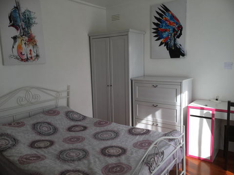 Doncaster Westfield Home Stay - Sunshine Coast Tourism 43