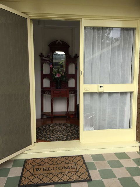 Doncaster Westfield Home Stay - Sunshine Coast Tourism 16