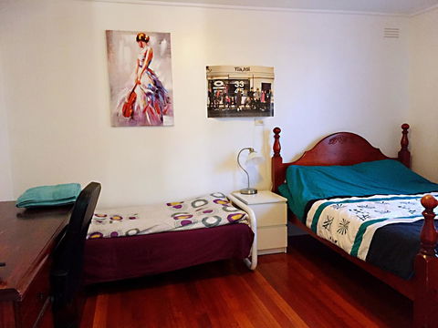 Doncaster Westfield Home Stay - Sunshine Coast Tourism 29
