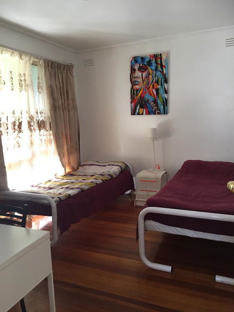 Doncaster Westfield Home Stay - Sunshine Coast Tourism 32