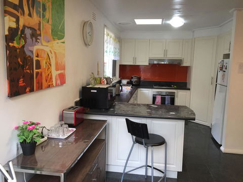 Doncaster Westfield Home Stay - Sunshine Coast Tourism 21